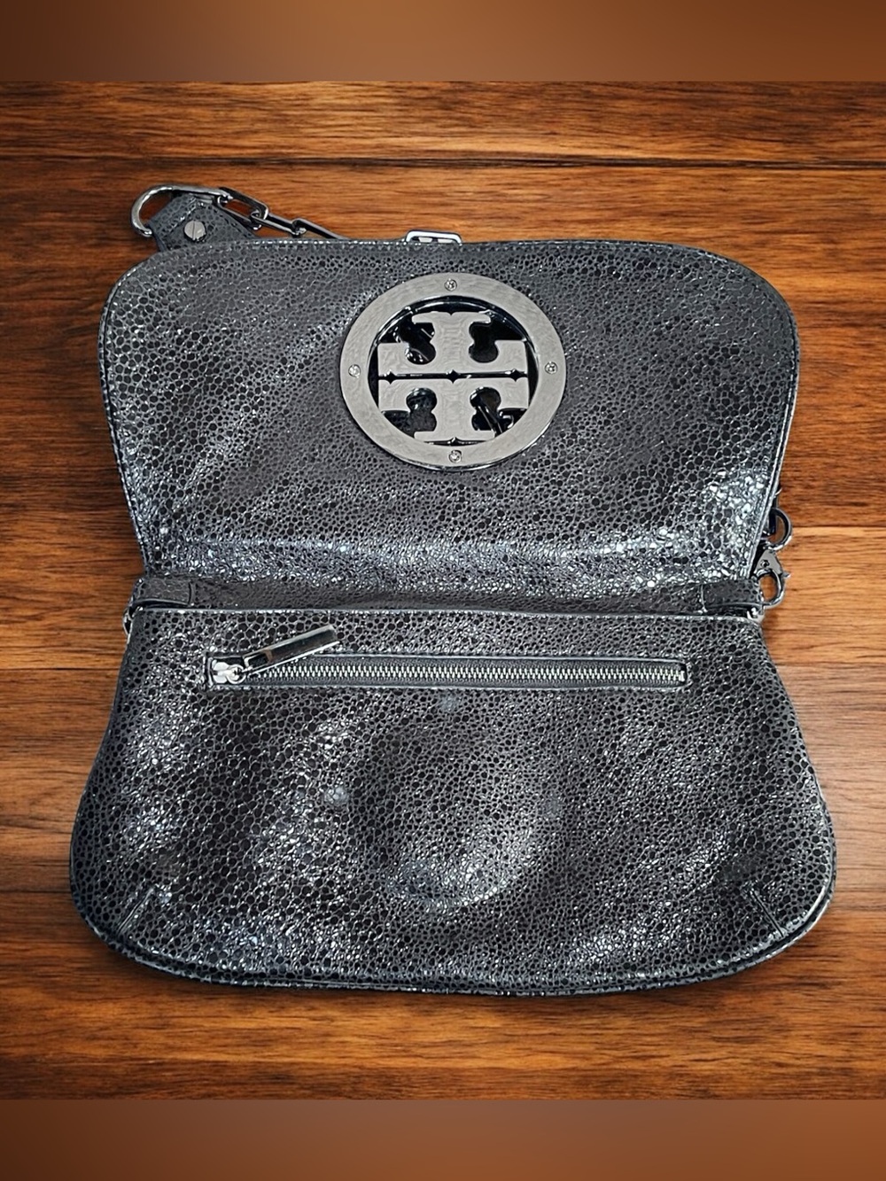 Tory Burch Black Shoulder Bag with Chain Strap - Picture 2 of 6